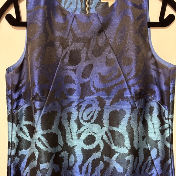 Michael Kors Summer Dress 2 - Picture 3 of 8